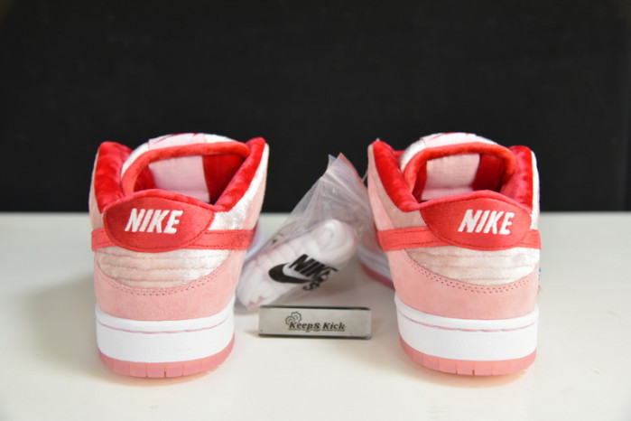 nike sb dunk low pro "strangelove" ct2552-800