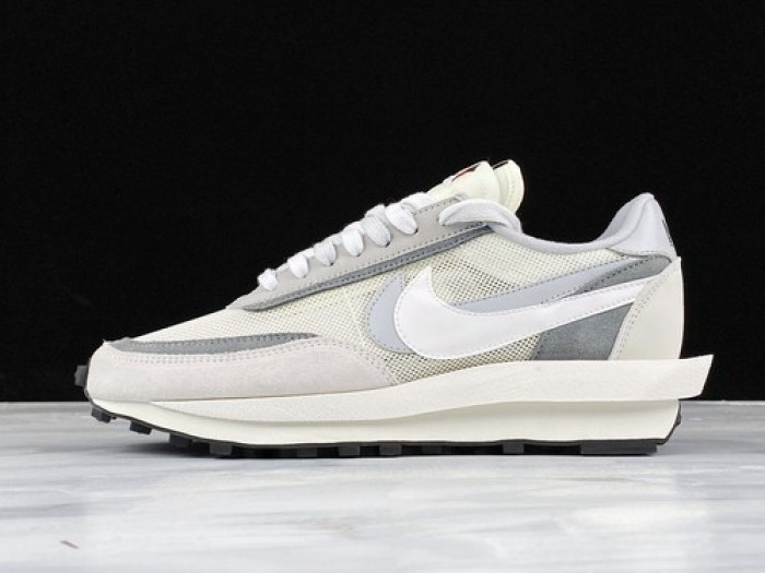 nike ld waffle sacai summit white - bv0073-100